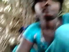 Desi chick loves sucking in Jungle