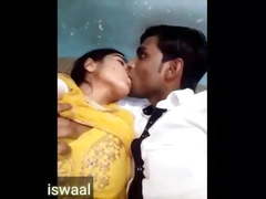 Indian big boobs bhabi romance in car