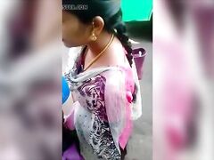 Indian married girl boobs cleavage in busstop